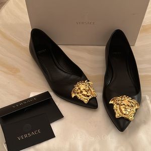CLOSET CLEAR OUT! FINAL PRICE Authentic Versace Medusa Tribute Ballerina Flats